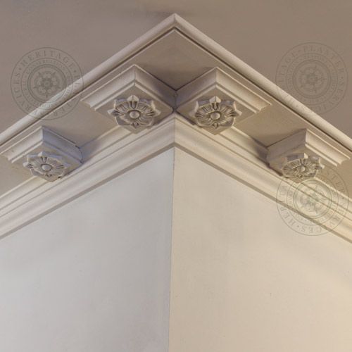 HPS68 Cornice "Islington"is a large plain run profile with a hand applied block with patra design. As all the ornamentation is supplied as separate items this particular design can be fitted as a purely plain run item if required. 