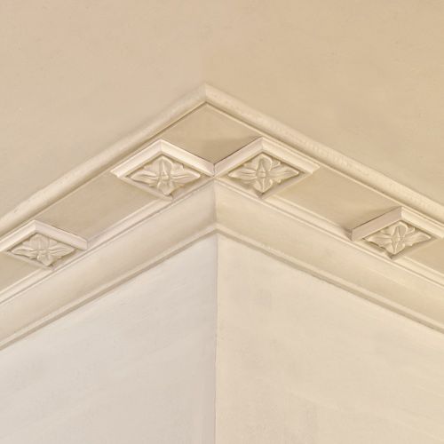 HPS69 Cornice Islington is a small run profile which has hand applied block with patra design. All the ornamentation is supplied as separate items allowing this fibrous plaster profile design to be fitted as a purely plain run item if required. 