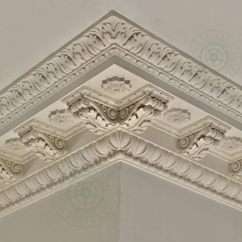 HPS82 Cornice "Chesham"